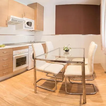 Apartment Alda Muralla De