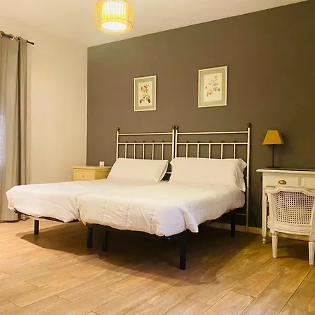 Alda Muralla De Apartmán